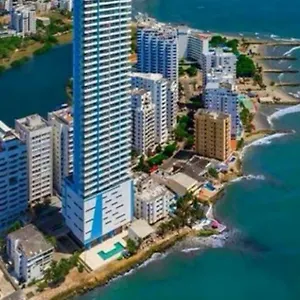 Frente Al Mar , Cartagena Colombia